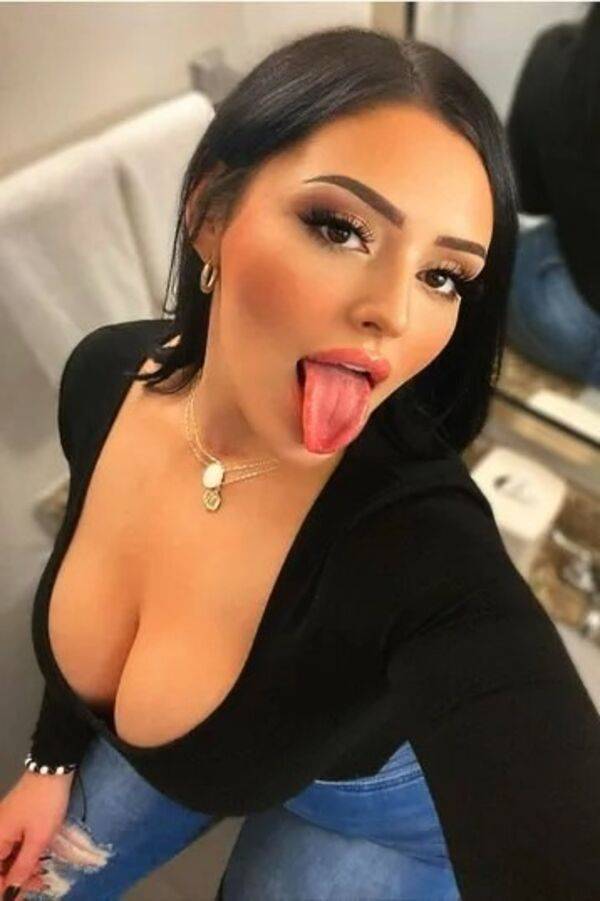 just some playful tongues 31 pics 12.html - 31 HD Photos | Premium Gallery 2023