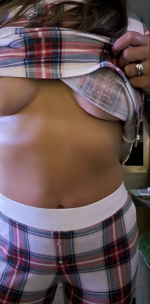 Underboobs Can’t Be Underrated!