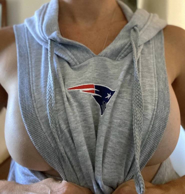 The Beauty Of Side Boobs