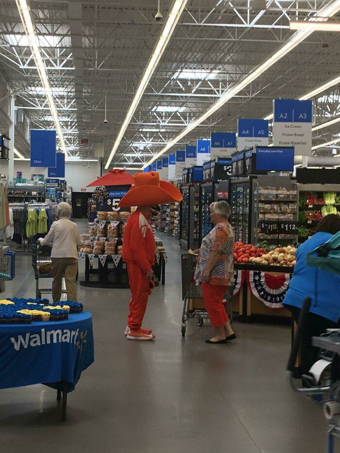 walmart visitors are very special 34 pics 10.html - 34 HD Photos | Premium Gallery 2023