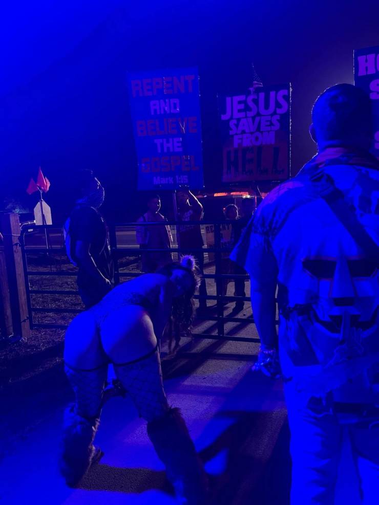 Sexy Girls At Music Festivals