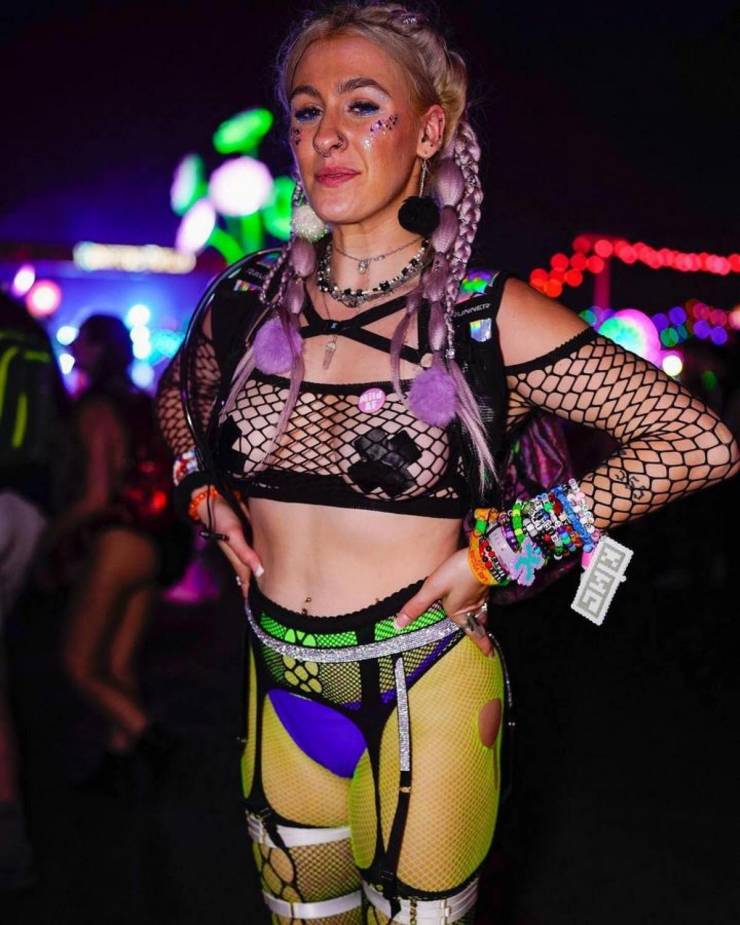 sexy girls at music festivals 38 pics 3 gifs 3.html - 38 HD GIF | Premium Gallery 2023