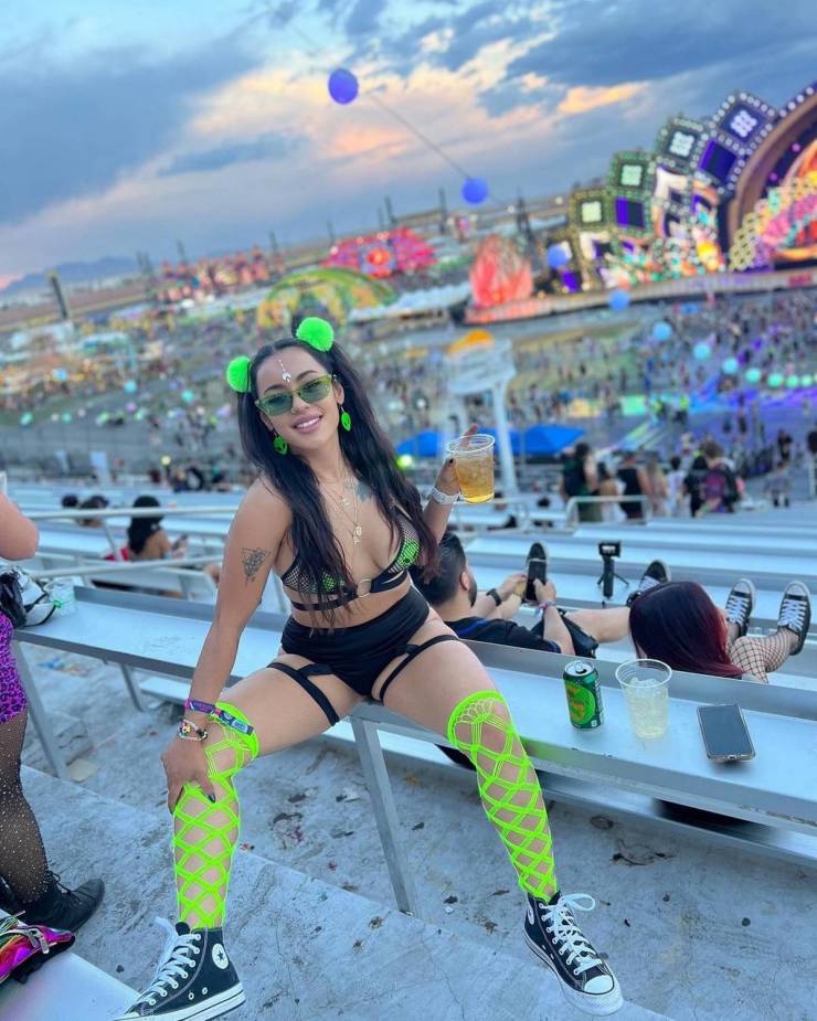 sexy girls at music festivals 38 pics 3 gifs 3.html - 38 HD GIF | Premium Gallery 2023