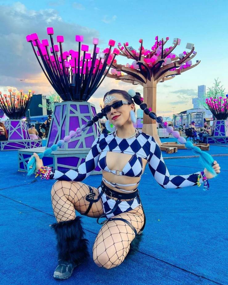 sexy girls at music festivals 38 pics 3 gifs 3.html - 38 HD GIF | Premium Gallery 2023