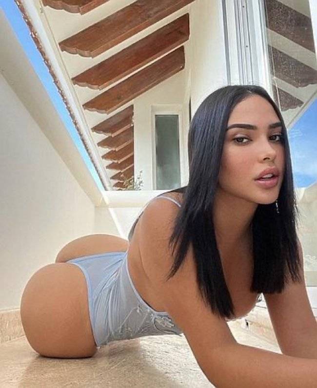perfectly balanced butts over backs 50 pics 10.html - 50 HD Photos | Premium Gallery 2024