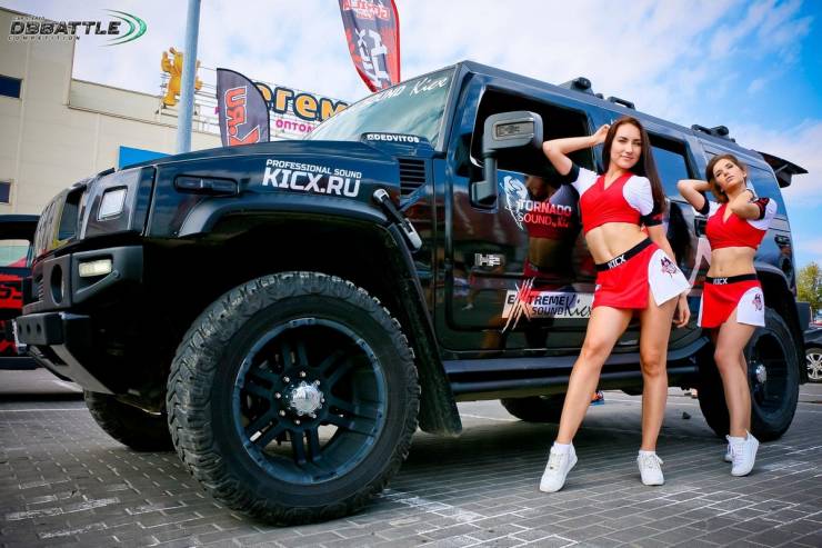 cute girls and brutal jeeps 30 pics 4.html - 30 HD Photos | Premium Gallery 2024