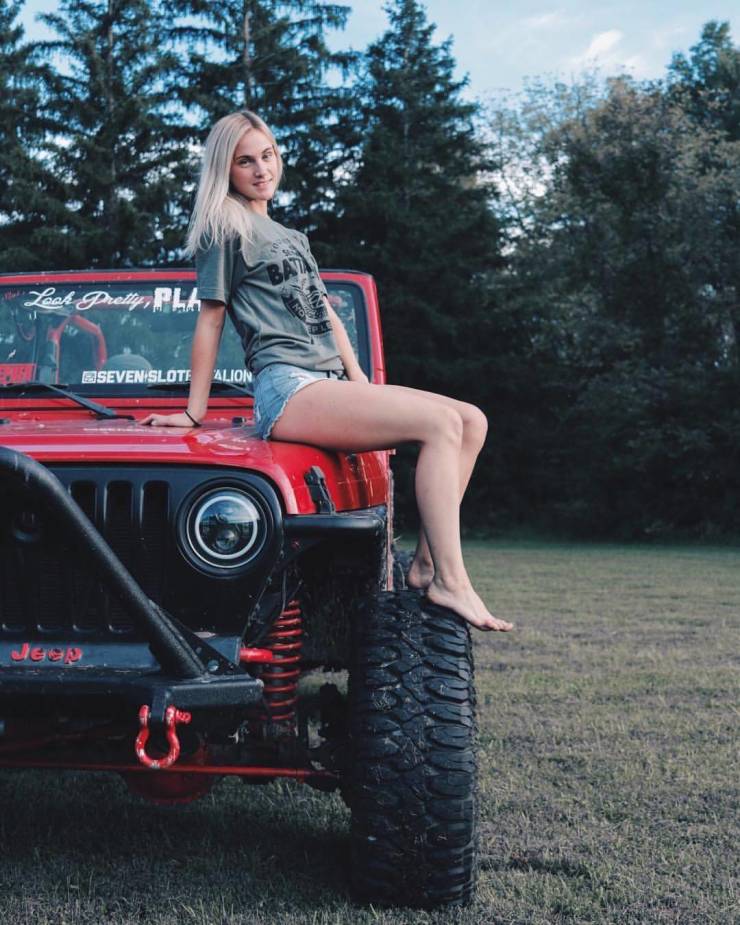 cute girls and brutal jeeps 30 pics 4.html - 30 HD Photos | Premium Gallery 2024