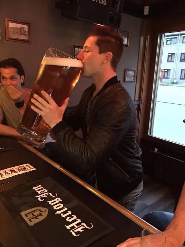 cheers to everyone 42 pics 5 gifs 24.html - 42 HD GIF | Premium Gallery 2024