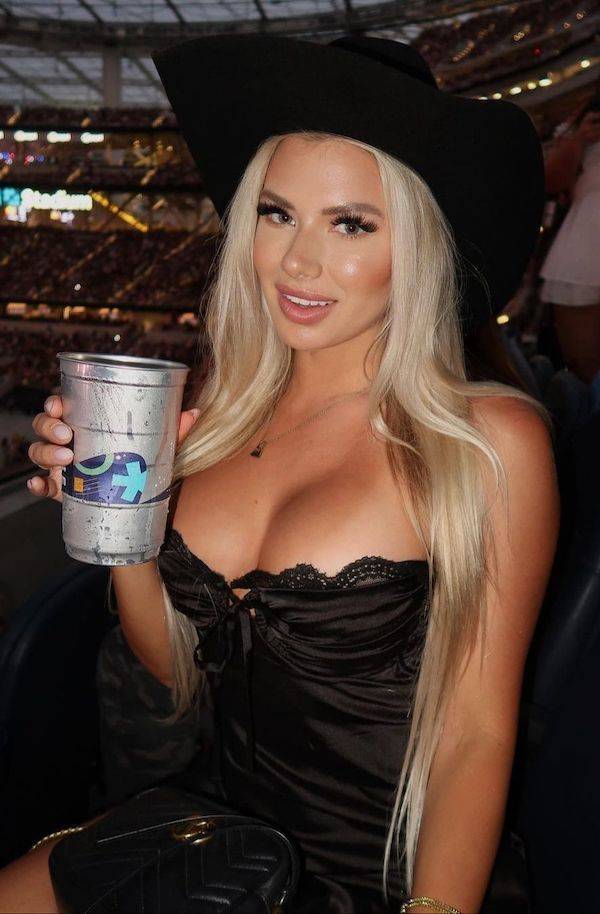 drinking time 42 pics 6 gifs 10.html - 42 HD GIF | Premium Gallery 2024