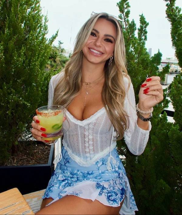 drinking time 42 pics 6 gifs 10.html - 42 HD GIF | Premium Gallery 2024