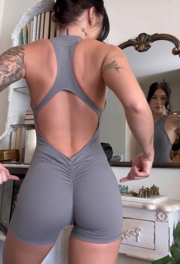 fit and smoking hot 50 pics 1.html - 50 HD Photos | Premium Gallery 2024