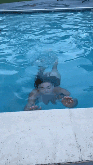 Bouncy Girls Are Here!