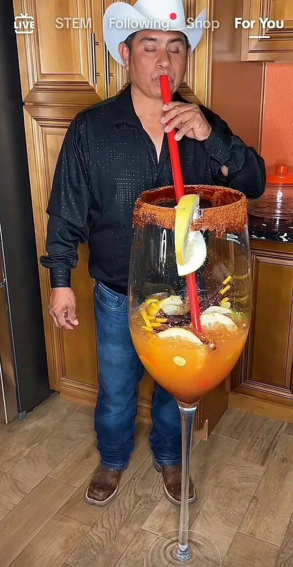 drinking time 44 pics 5 gifs 43.html - 44 HD GIF | Premium Gallery 2024