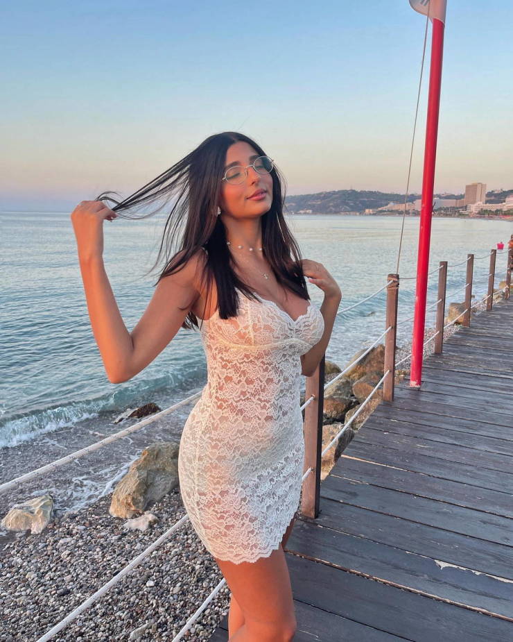 pretty eyes behind cute glasses 49 pics 3.html - 49 HD Photos | Premium Gallery 2024