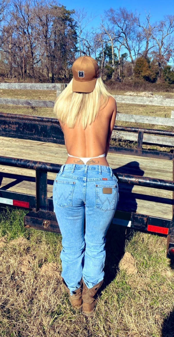 hot girls in tight jeans 50 pics 20.html - 50 HD Photos | Premium Gallery 2024