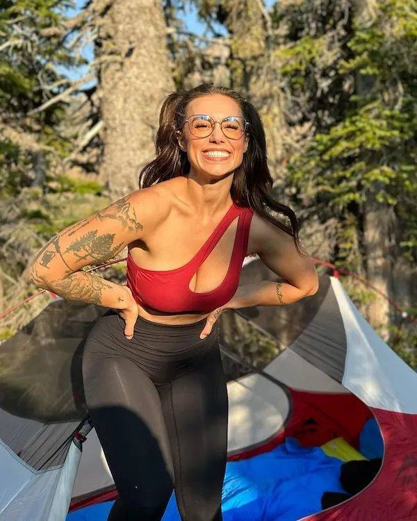 Hot Girls Bending Their Backs