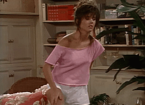 kelly kapowski the ultimate 90s crush 41 gifs 5.html - 1 HD GIF | Premium Gallery 2024