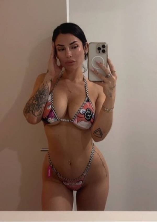 these gaps are so seductive 49 pics 2.html - 49 HD Photos | Premium Gallery 2024