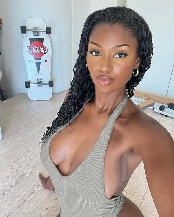 Just One Piece Of Sexiness