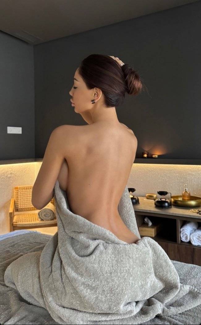 the beauty of side boobs 41 pics 1.html - 41 HD Photos | Premium Gallery 2024