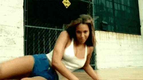 the iconic beauty of beyonc%C3%A9 20 gifs 3.html - 1 HD GIF | Premium Gallery 2024
