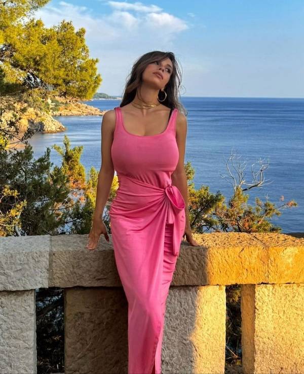 hey nice dress 52 pics 6.html - 52 HD Photos | Premium Gallery 2024