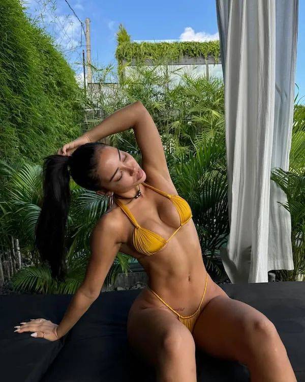 Beautiful Summer Loving Bikini Girls