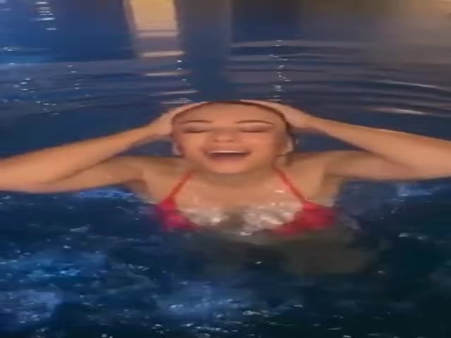 Always Stunning Elizabeth Hurley