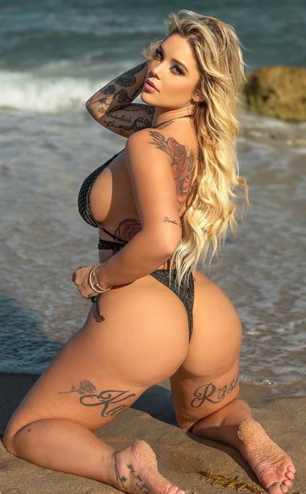 sideboobs look good from all angles 44 pics 20.html - 44 HD Photos | Premium Gallery 2025