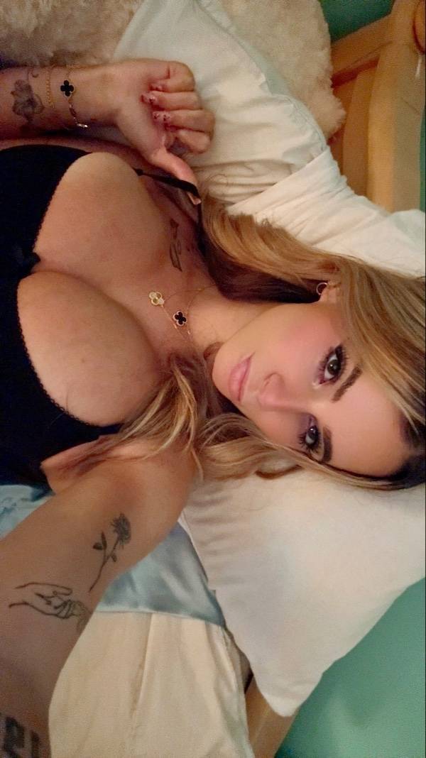 big boobs are always welcome 47 pics 3.html - 47 HD Photos | Premium Gallery 2025