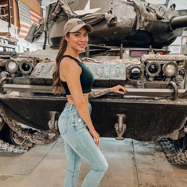 guns and girls a powerful combination 51 pics 23.html - 51 HD Photos | Premium Gallery 2025