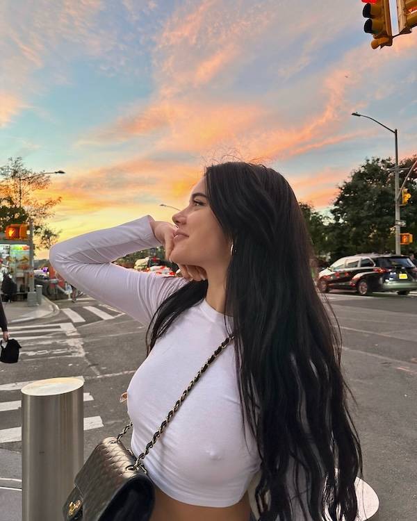 strap those boobs up 42 pics 19.html - 42 HD Photos | Premium Gallery 2025