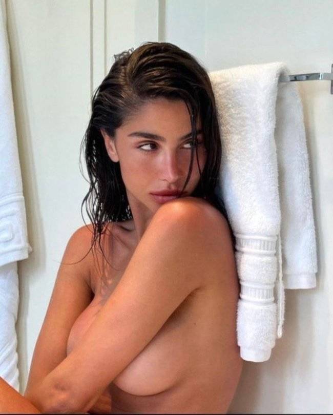 Underboobs Need Our Support