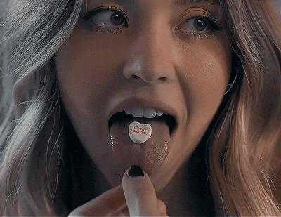 sydney sweeneys beauty in every frame 16 gifs 7.html - 1 HD GIF | Premium Gallery 2025