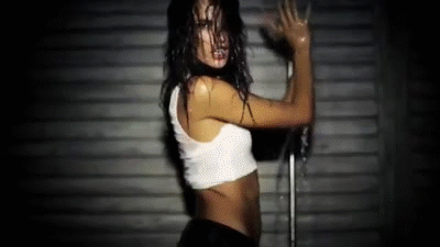 alessandra ambrosio a vision of timeless glamour 31 gifs 5.html - 1 HD GIF | Premium Gallery 2025