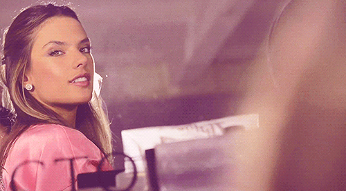 alessandra ambrosio a vision of timeless glamour 31 gifs 5.html - 1 HD GIF | Premium Gallery 2025