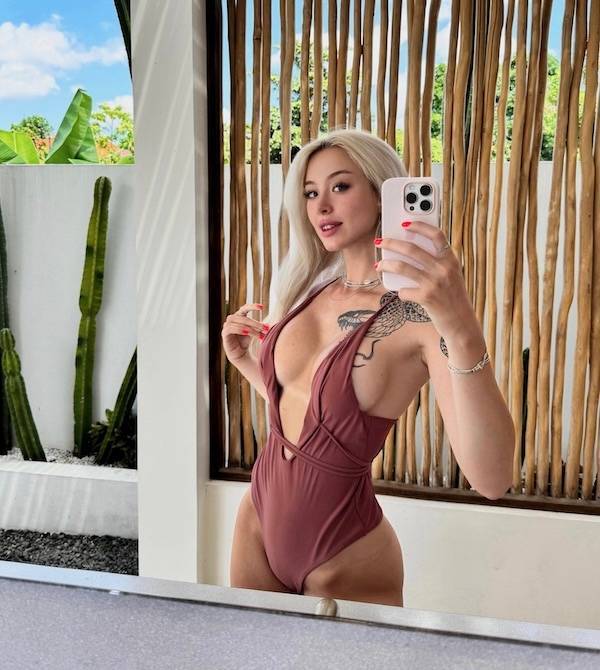 just one piece of sexiness 36 pics 15.html - 36 HD Photos | Premium Gallery 2025