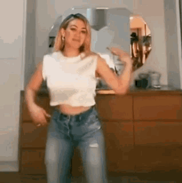 Hilary Duff Is Still Gorgeous!