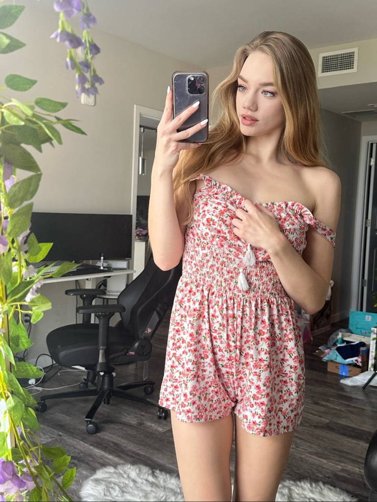 Sundresses Are Always Sexy!