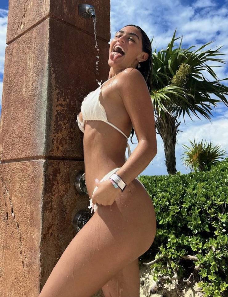 A Booty-full Collection Of Girls