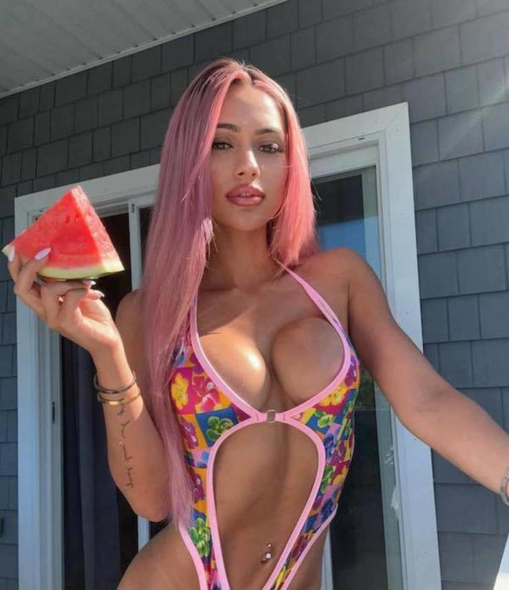 Sexy Chivettes Are Waiting For You!