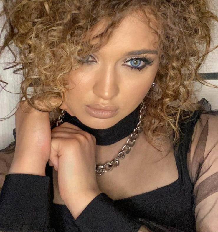 izigirls are waiting for you 41 pics 14.html - 41 HD Photos | Premium Gallery 2025