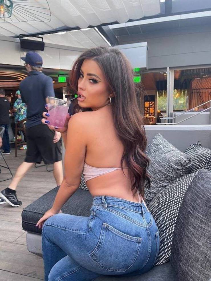 Girls Mix So Well With Alcohol