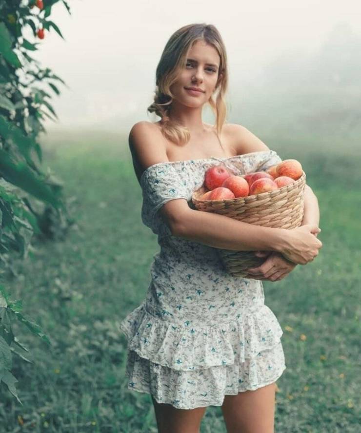 Sundresses Are Always Sexy!