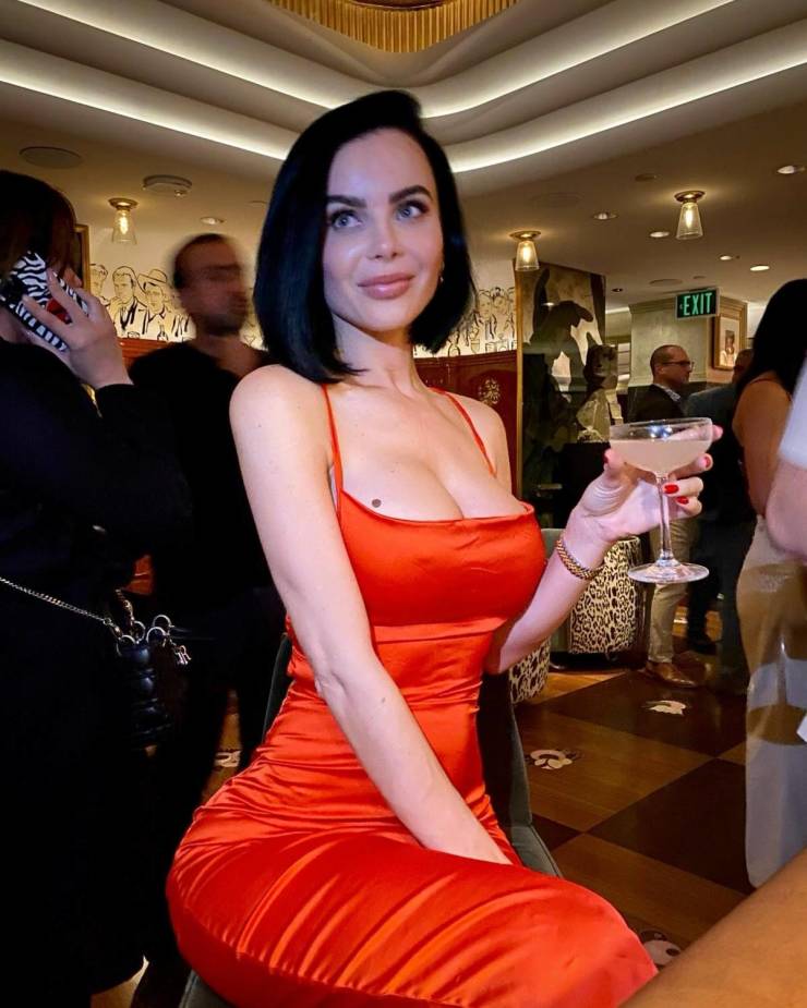 hey nice dress 32 pics 14.html - 32 HD Photos | Premium Gallery 2025