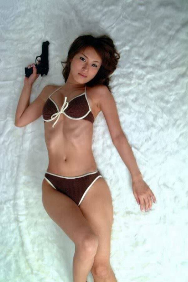 Guns And Girls: A Powerful Combination