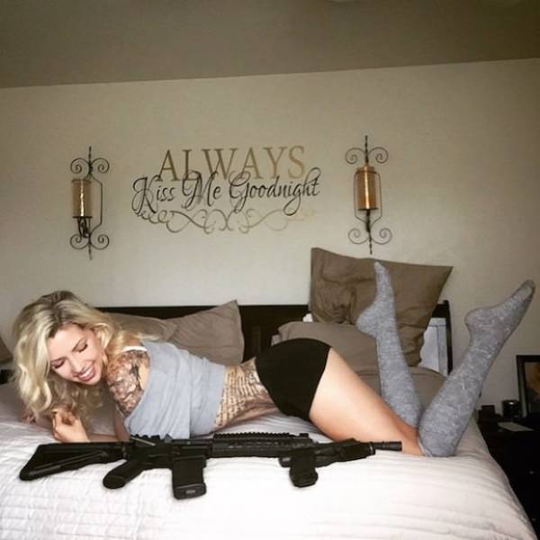 guns and girls a powerful combination 37 pics 15.html - 37 HD Photos | Premium Gallery 2025