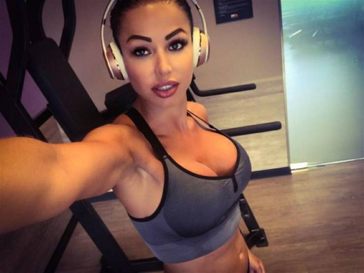 izigirls are waiting for you 40 pics 9.html - 40 HD Photos | Premium Gallery 2025