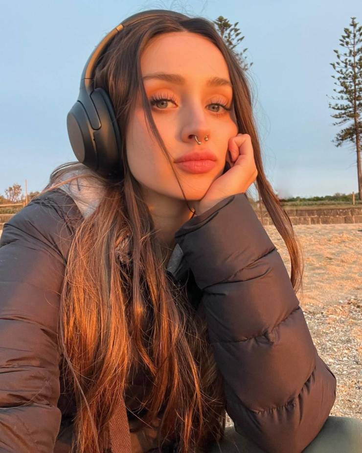 izigirls are waiting for you 35 pics 17.html - 35 HD Photos | Premium Gallery 2025