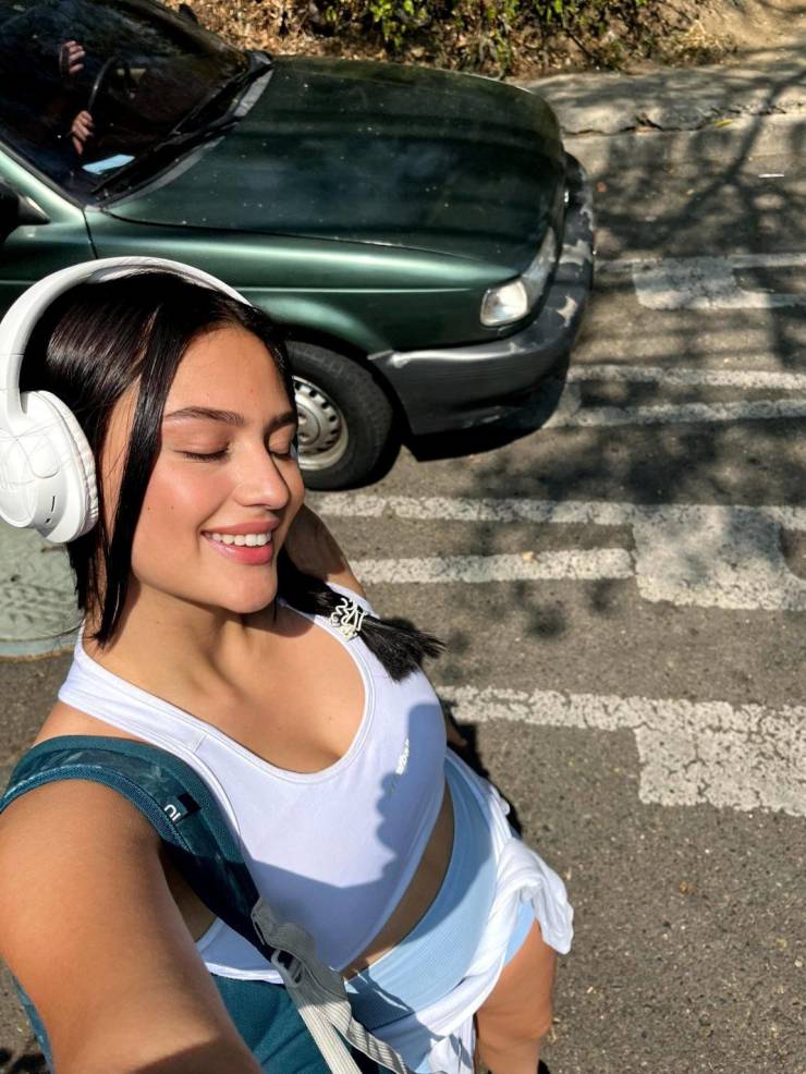 izigirls are waiting for you 33 pics 14.html - 33 HD Photos | Premium Gallery 2025